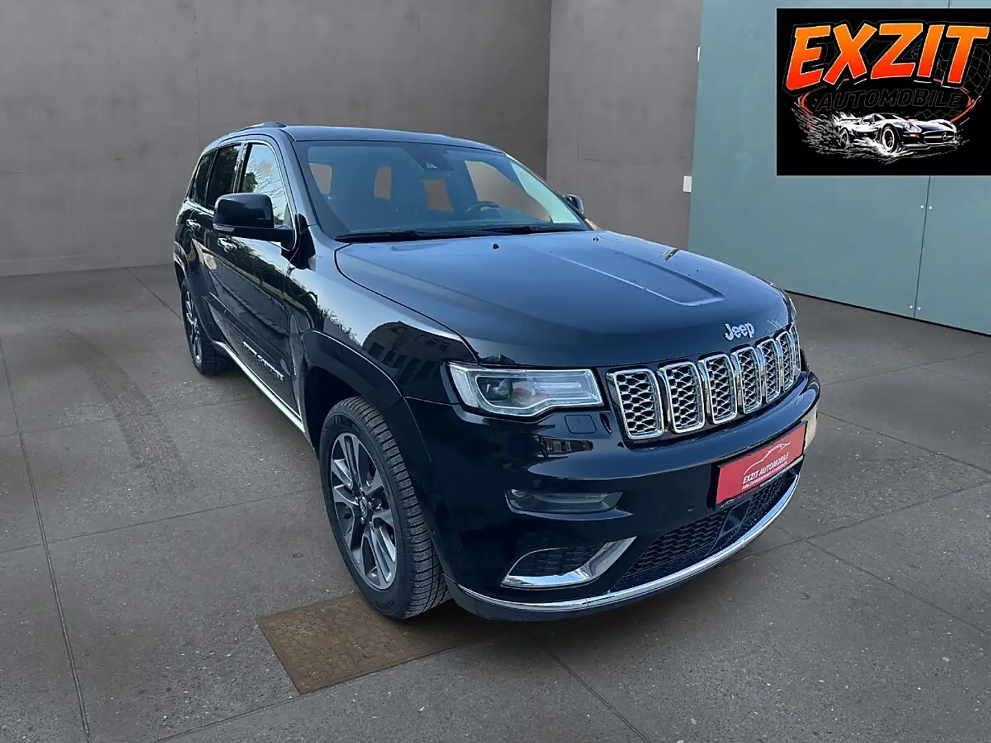 Jeep Grand Cherokee 3,0 V6 CRD Summit Schwarz - 1
