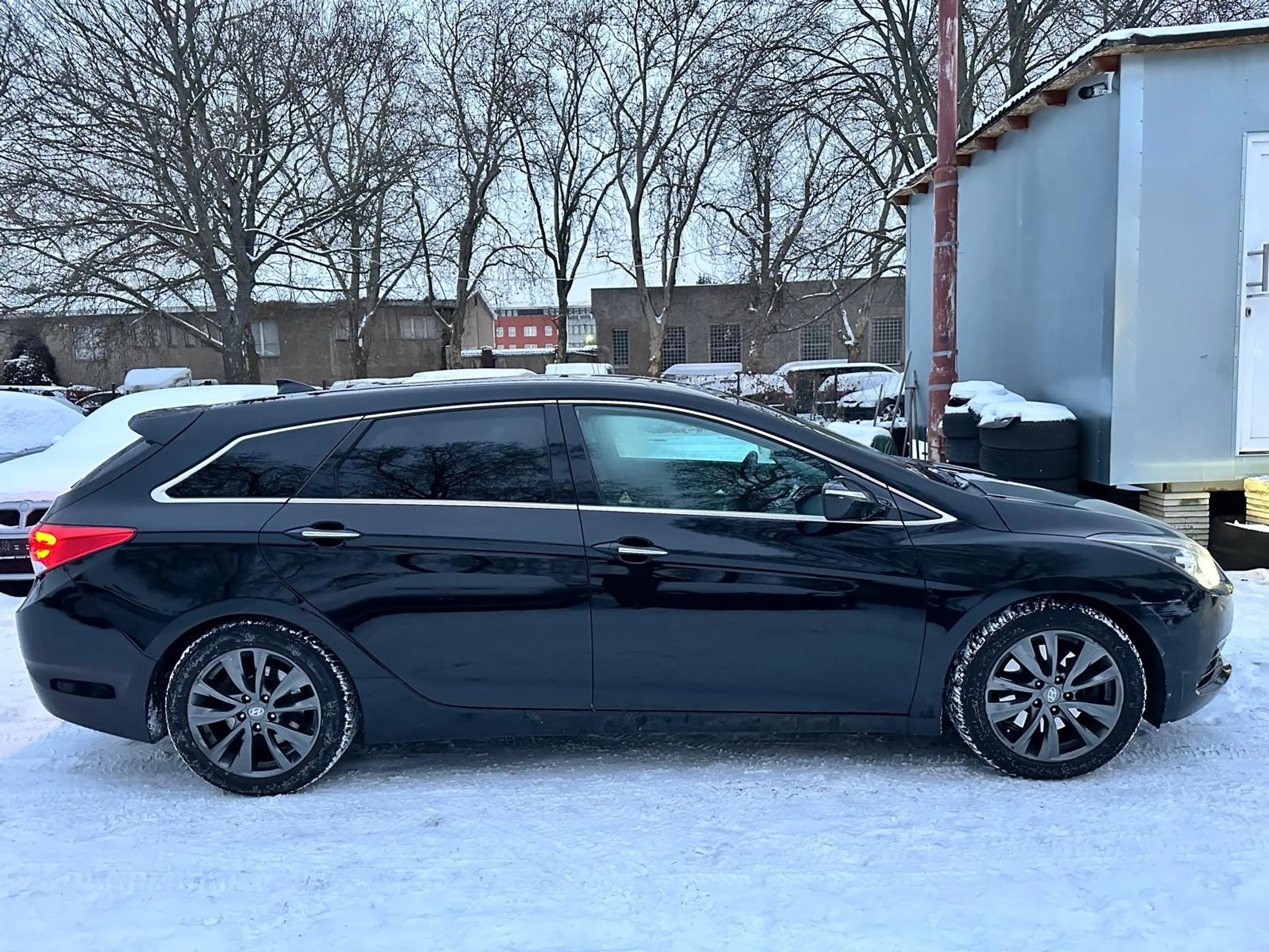 Hyundai i40 blue Premium Vollausstattung — photo 8