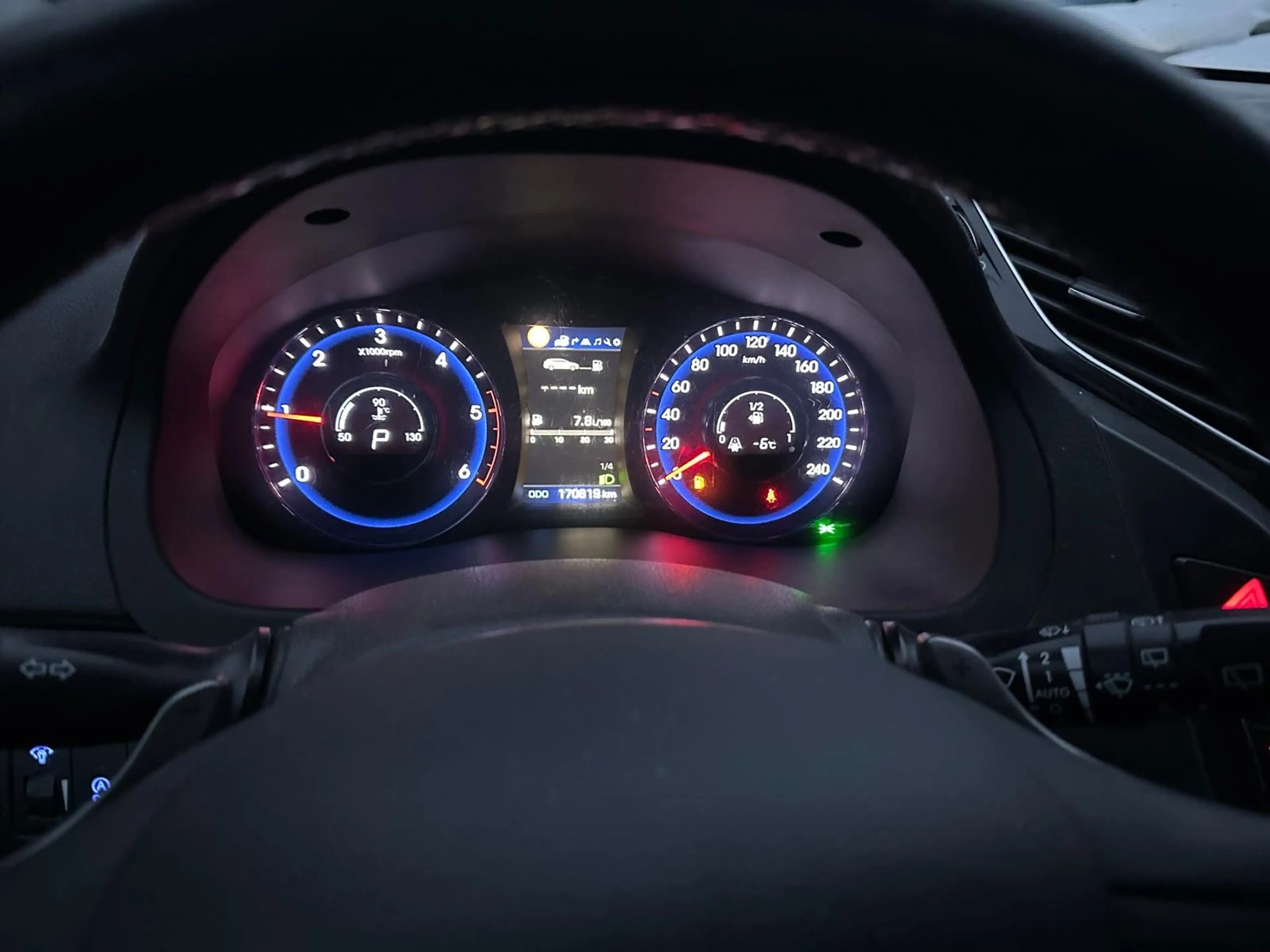 Hyundai i40 blue Premium Vollausstattung — photo 11