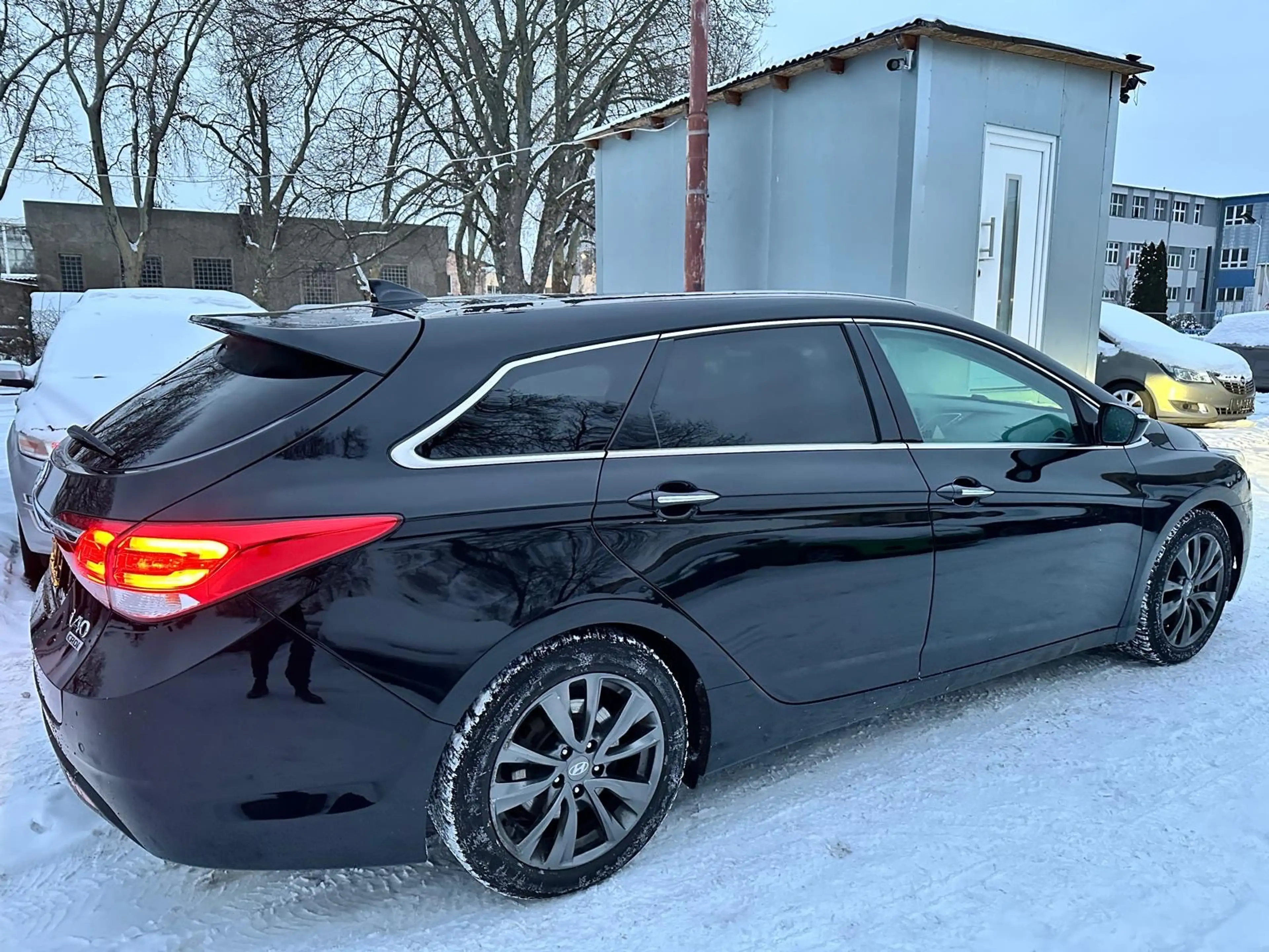Hyundai i40 blue Premium Vollausstattung — photo 3