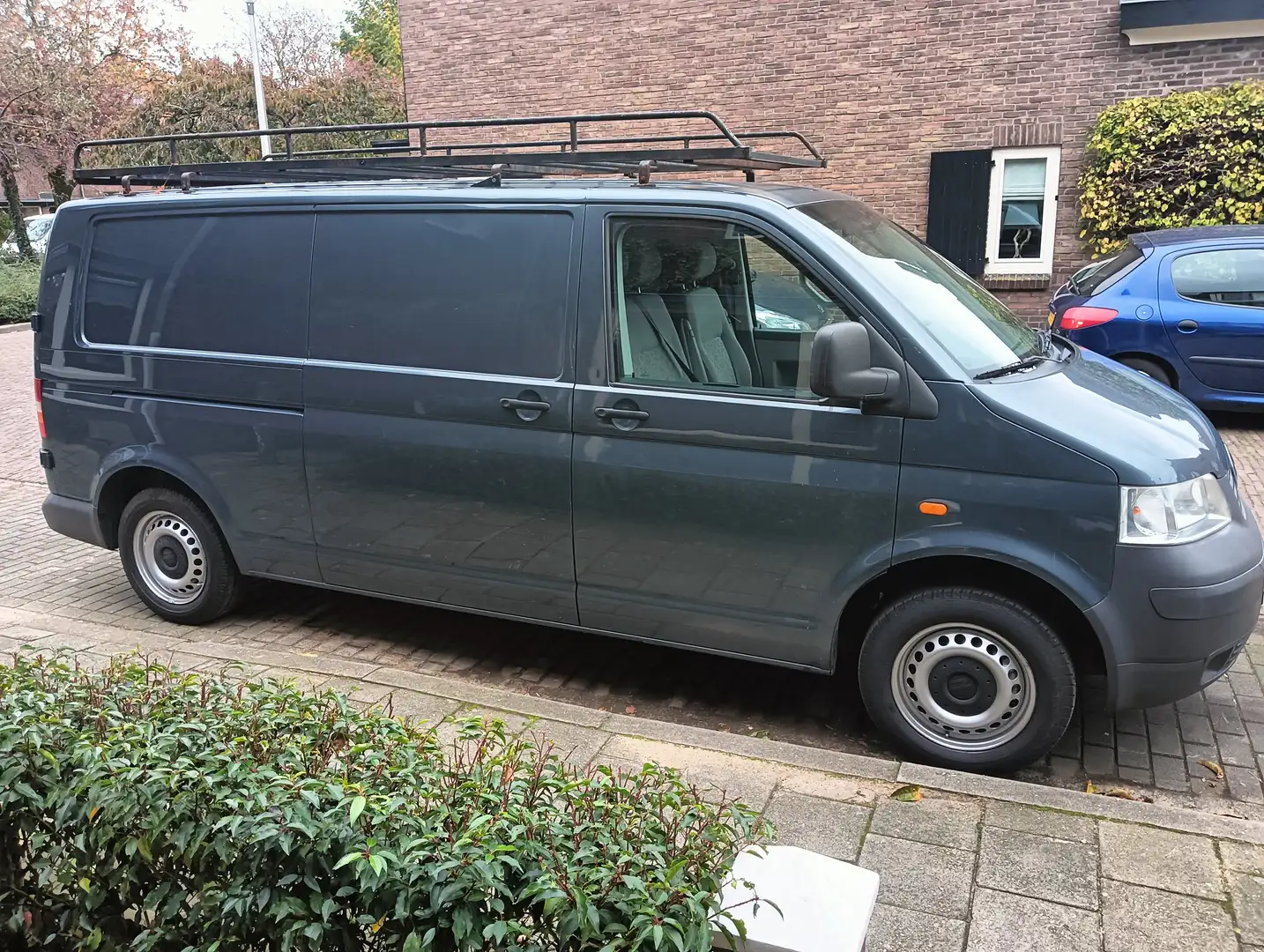 Volkswagen Transporter Transporter 1.9 340 MHD plava - 2