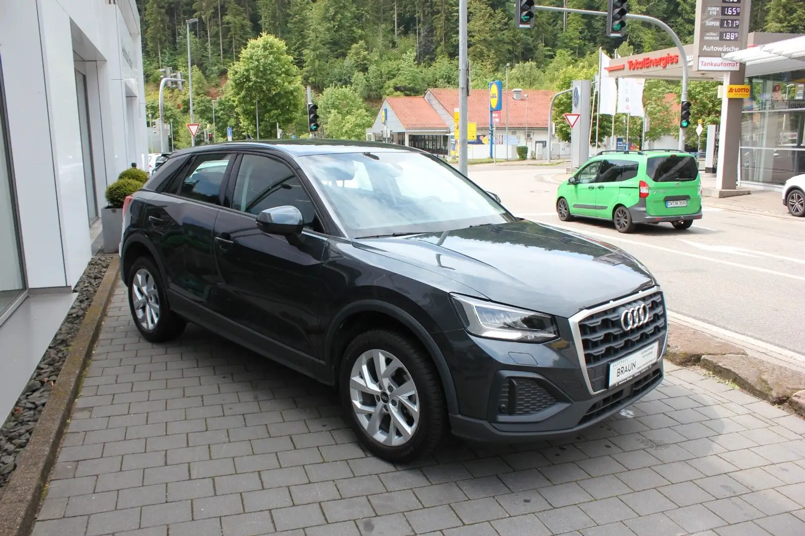 Audi Q2 35 1.5 TFSI S-Tronic Navi,LED,PDC,BT,SHZ Grigio - 2