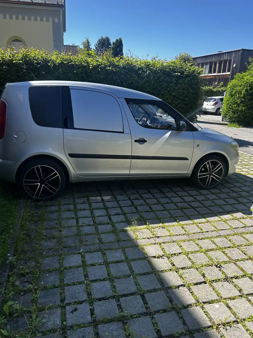 Skoda Praktik - 1