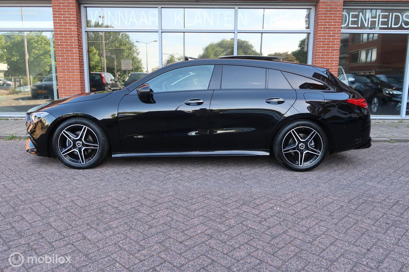 Mercedes-Benz CLA 180 Shooting Brake AMG Pano Navi Sfeerverlichting — photo 4