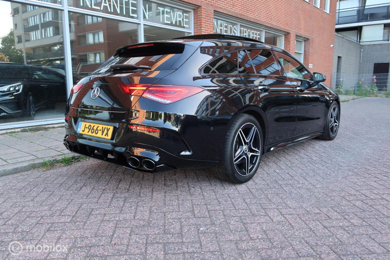 Mercedes-Benz CLA 180 Shooting Brake AMG Pano Navi Sfeerverlichting — photo 6