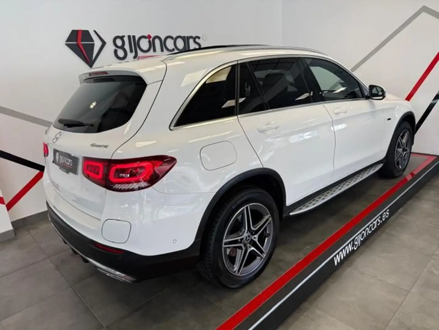 Mercedes-Benz GLC 300 Coupé 300e 4Matic Blanco - 2