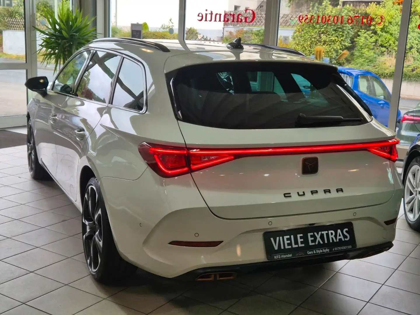 CUPRA Leon Sportstourer e-Hybrid/ dynami/KeylessGo/LED Blanc - 2