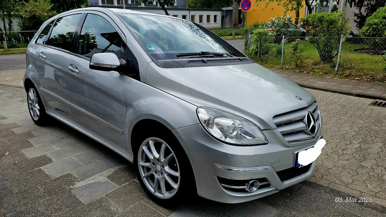 Mercedes-Benz B 170