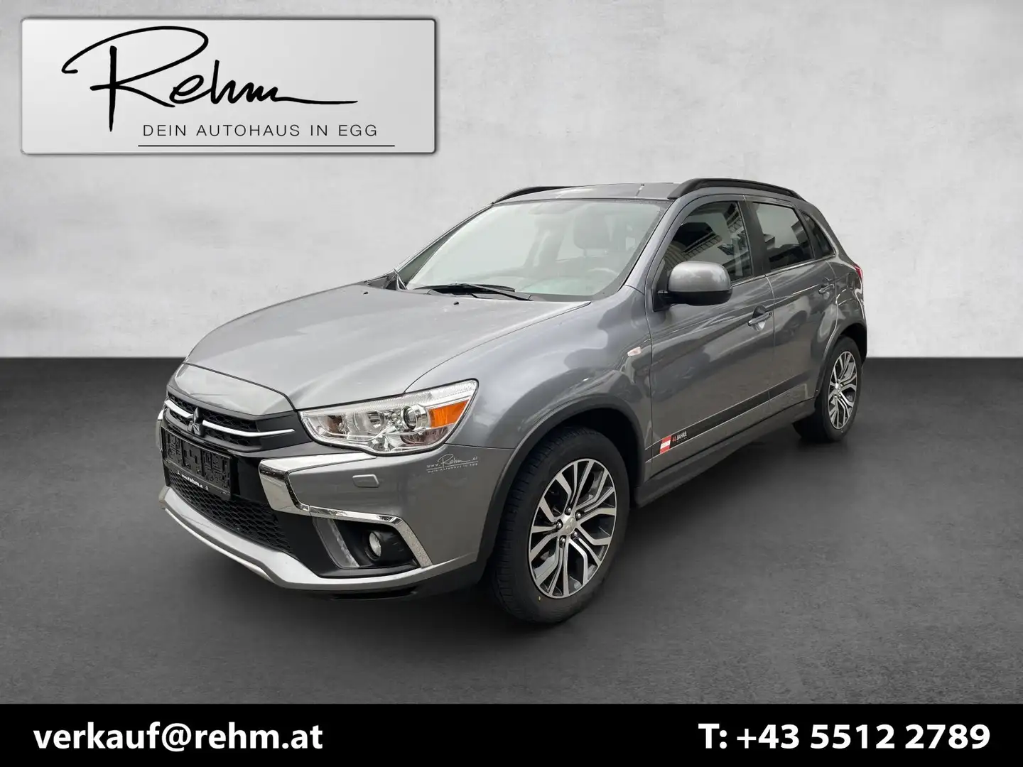 Mitsubishi ASX ASX 1,6 DI-D LP Invite Vision 40 4WD Grau - 1