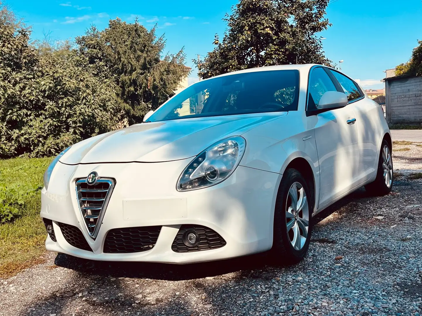 Alfa Romeo Giulietta Giulietta III 2010 1.6 jtdm(2) Bianco - 1