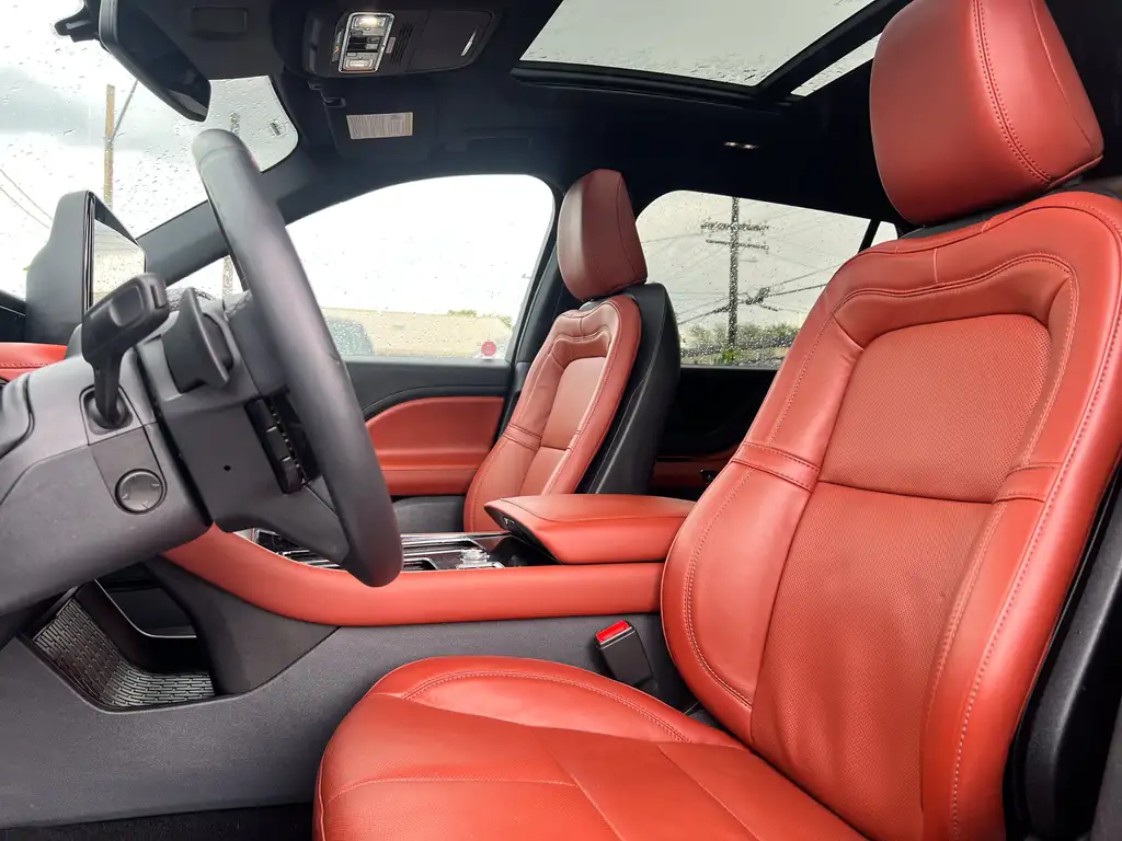 2025 Lincoln Aviator Reserve | Illumination Pkg | MoonRoof | Power Lift — photo 8