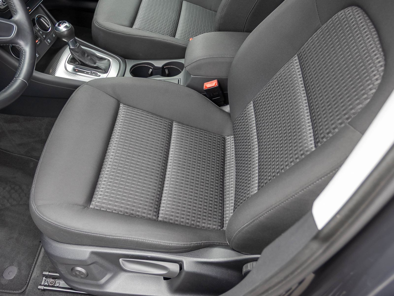 Audi Q3 Design 2.0TFSI qu Stronic Navi LED EPH GRA — photo 13