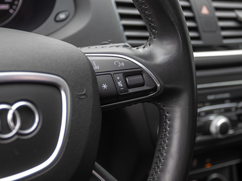 Audi Q3 Design 2.0TFSI qu Stronic Navi LED EPH GRA — photo 16