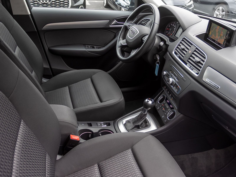 Audi Q3 Design 2.0TFSI qu Stronic Navi LED EPH GRA — photo 24