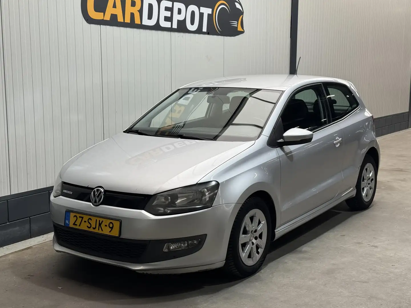 Volkswagen Polo 1.2 TDI BlueMotion Comfortline Gris - 1