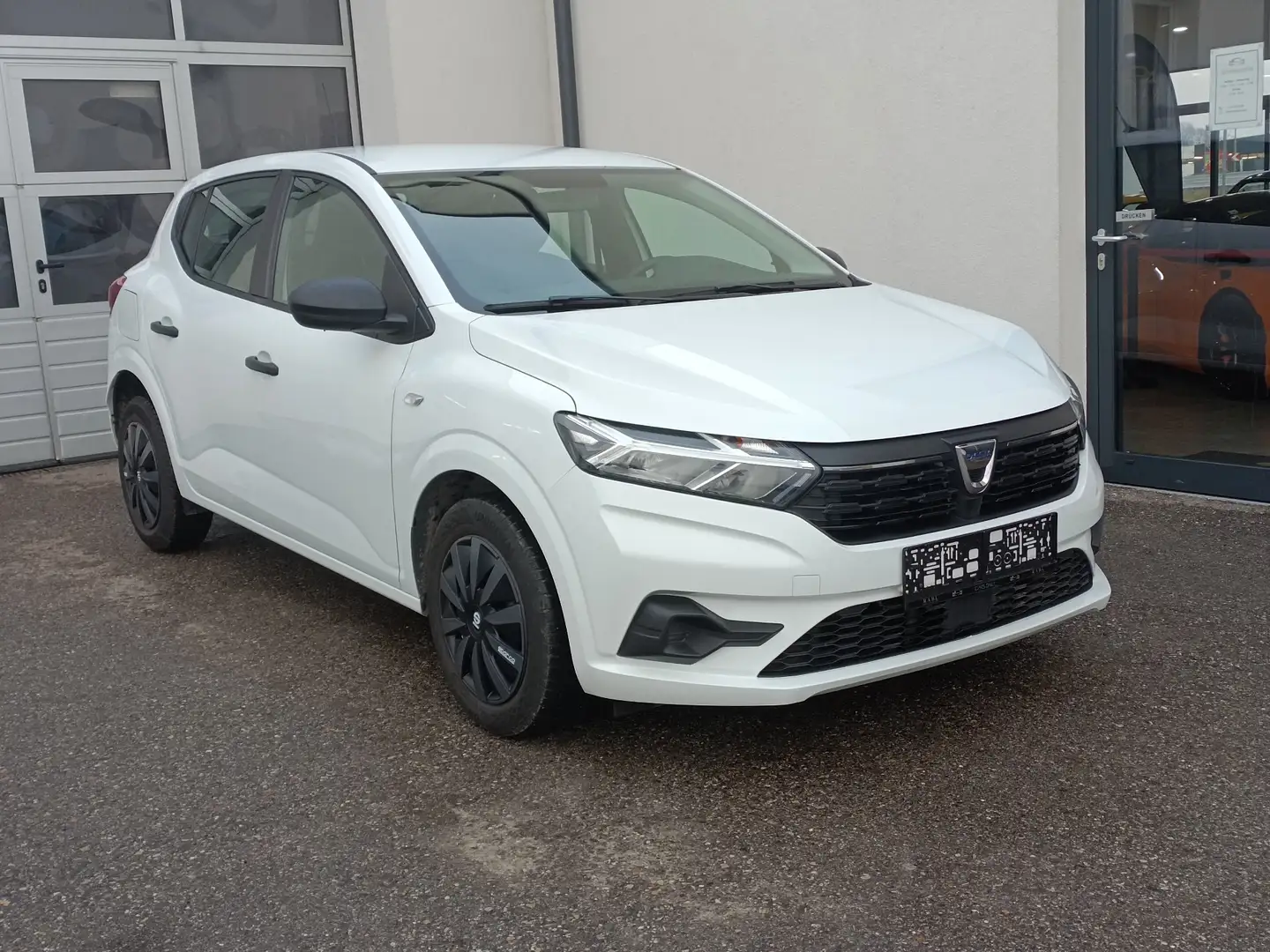Dacia Sandero Essential TCe 90, Klima Weiß - 1