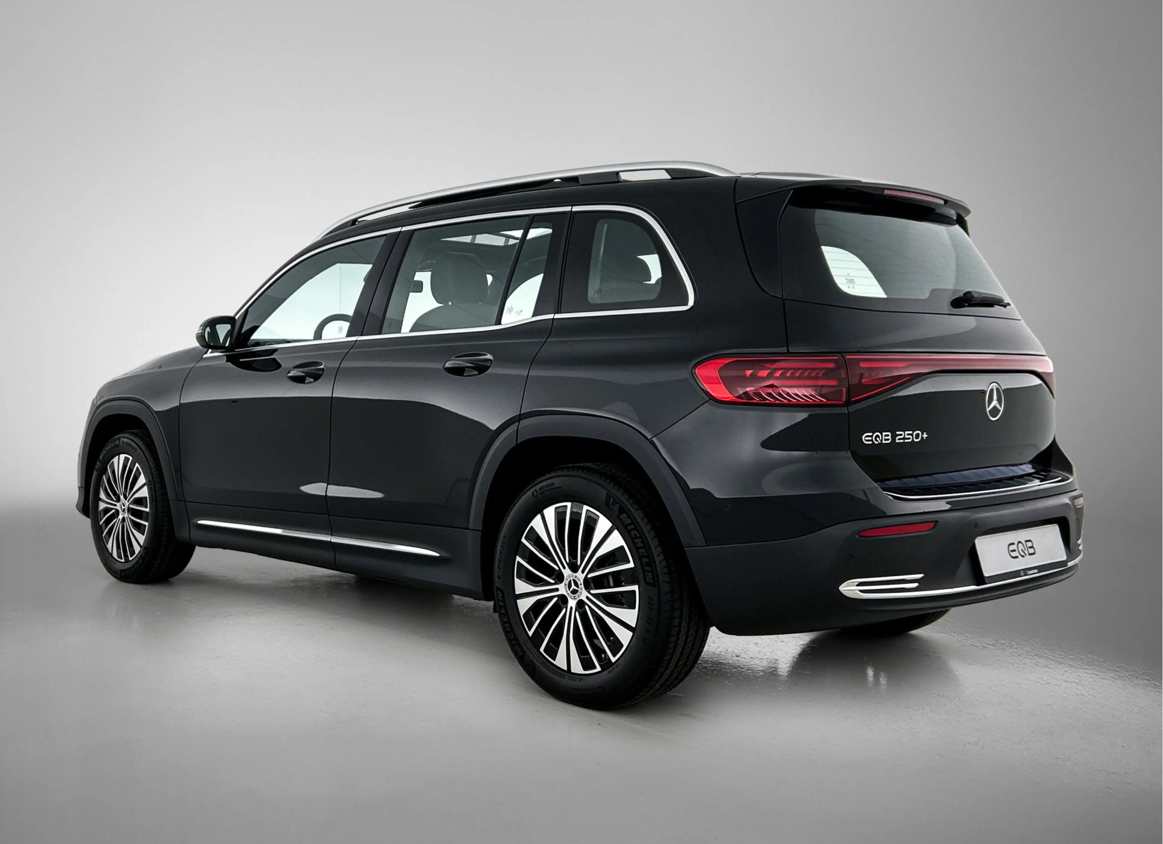 Mercedes-Benz EQB 250 250+ Business Solution Luxury 71 kWh | Smartphone — photo 10