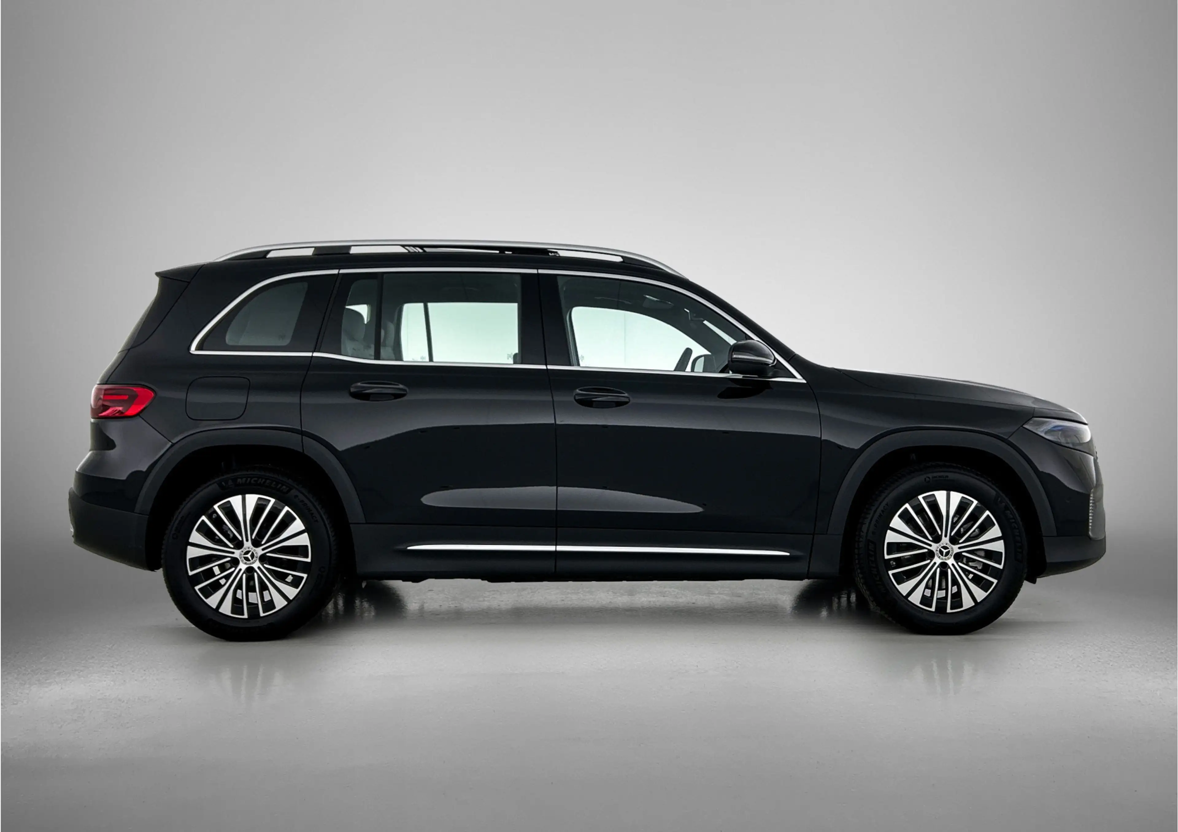 Mercedes-Benz EQB 250 250+ Business Solution Luxury 71 kWh | Smartphone — photo 7