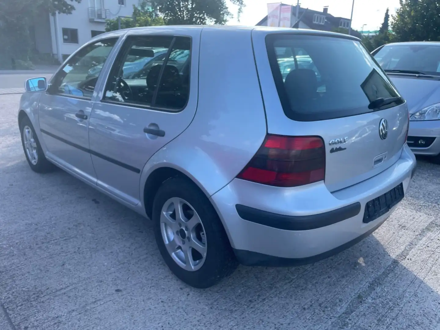 Volkswagen Golf 1.9TDI 5-TÜRIG KLIMA ALU !!! Silber - 2