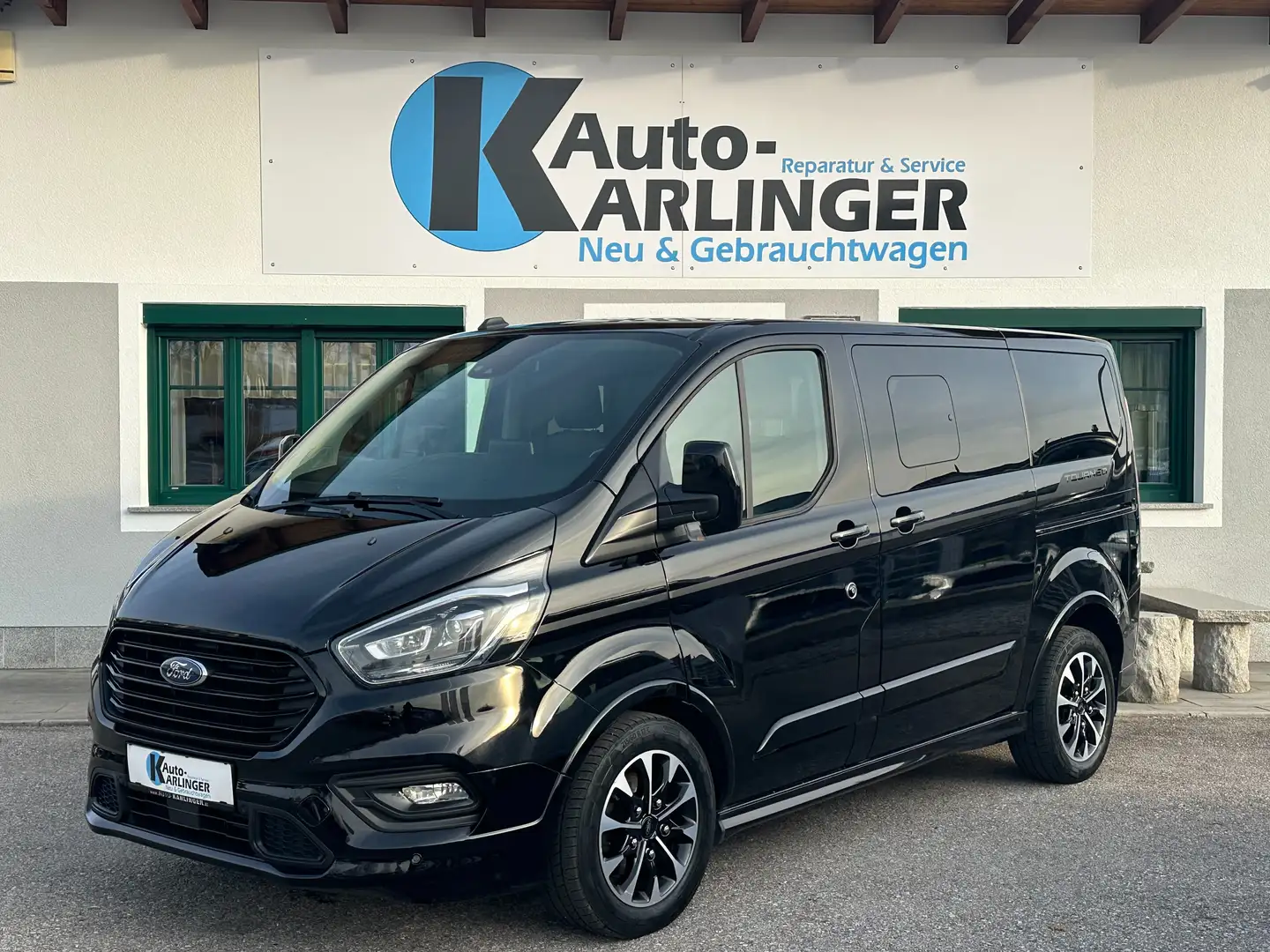 Ford Tourneo Custom 2,0 Eco Blue L1 Sport Aut. 2 Schiebetür Schwarz - 2