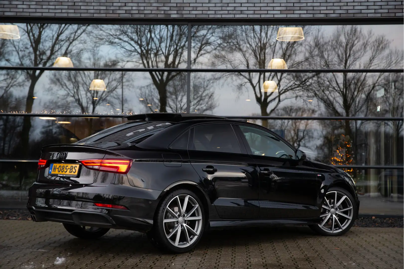 Audi A3 Limousine 1.5 TFSI S-line , Panoramadak, Bang&Oluf Noir - 2