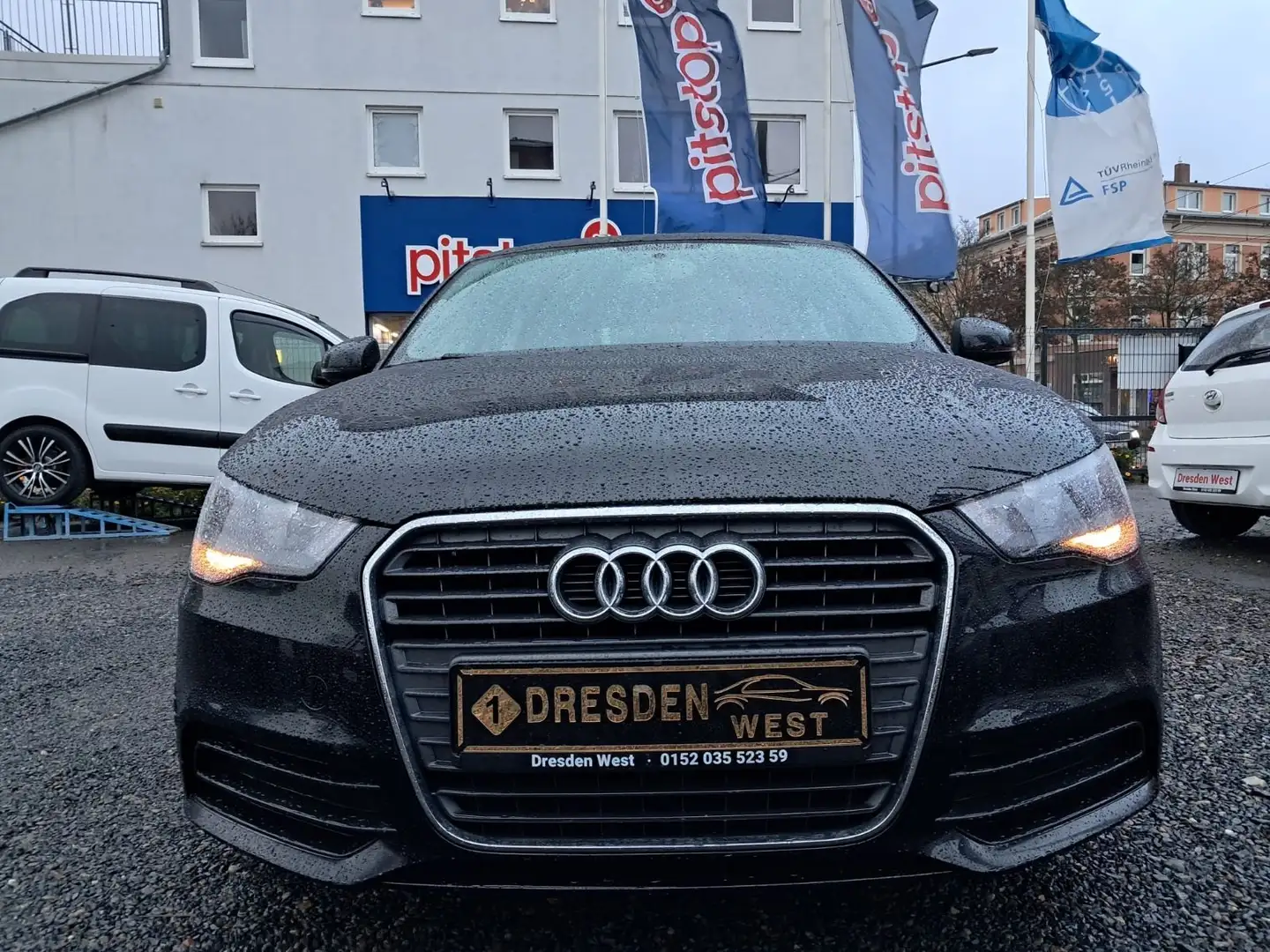 Audi A1 Sportback attraction Schwarz - 2