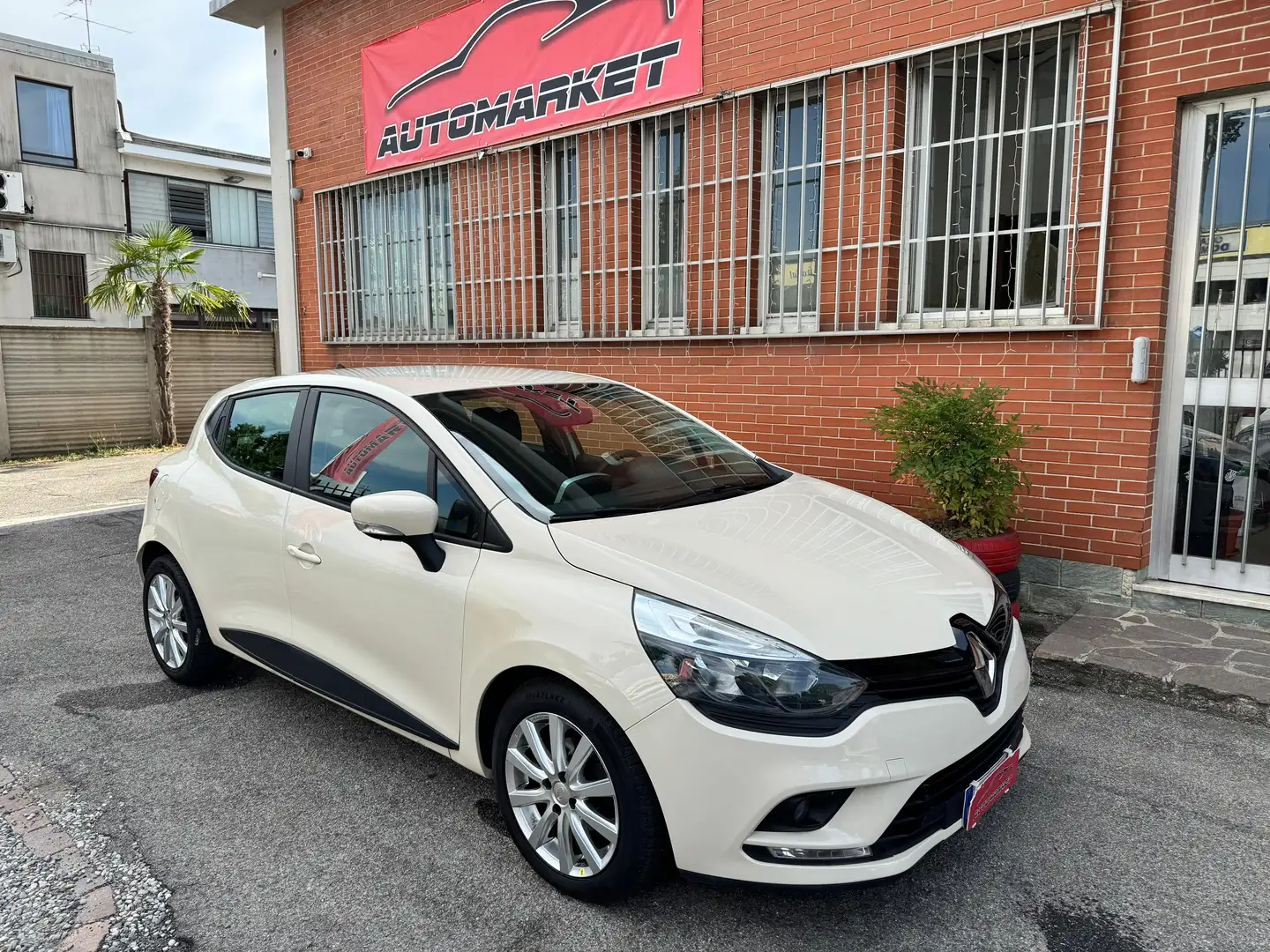 Renault Clio 1.5 dci energy Duel 75cv Beige - 1