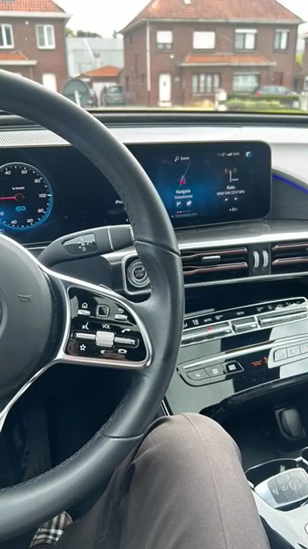 Mercedes-Benz EQC 400 EQC 400 4Matic Grijs - 2