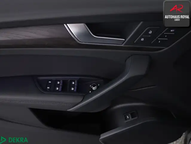 Audi Q5 view 15