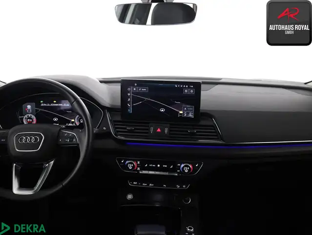 Audi Q5 view 9