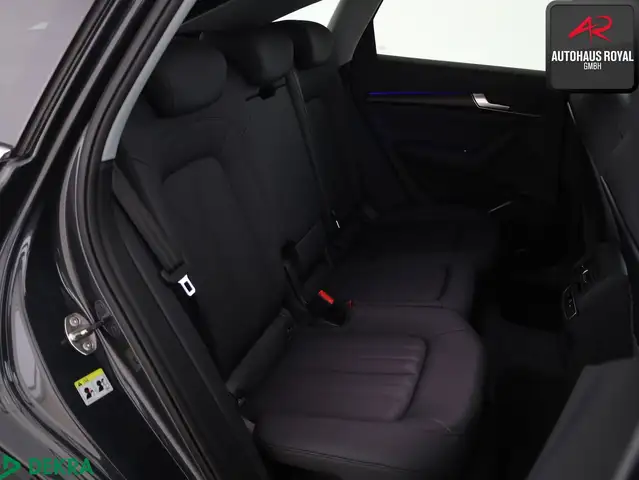Audi Q5 view 13