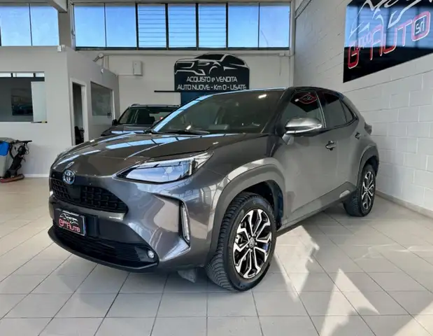 Toyota Yaris Cross 1.5 Hybrid E-CVT AWD-i Trend *NEOPATENTATI*