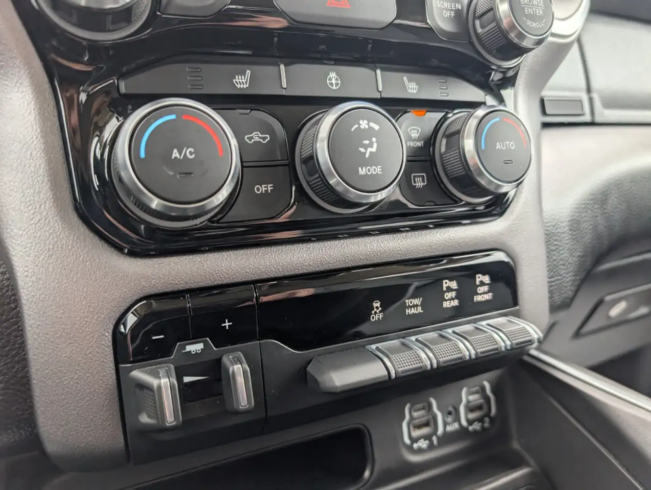 RAM 1500 photo RAM 1500