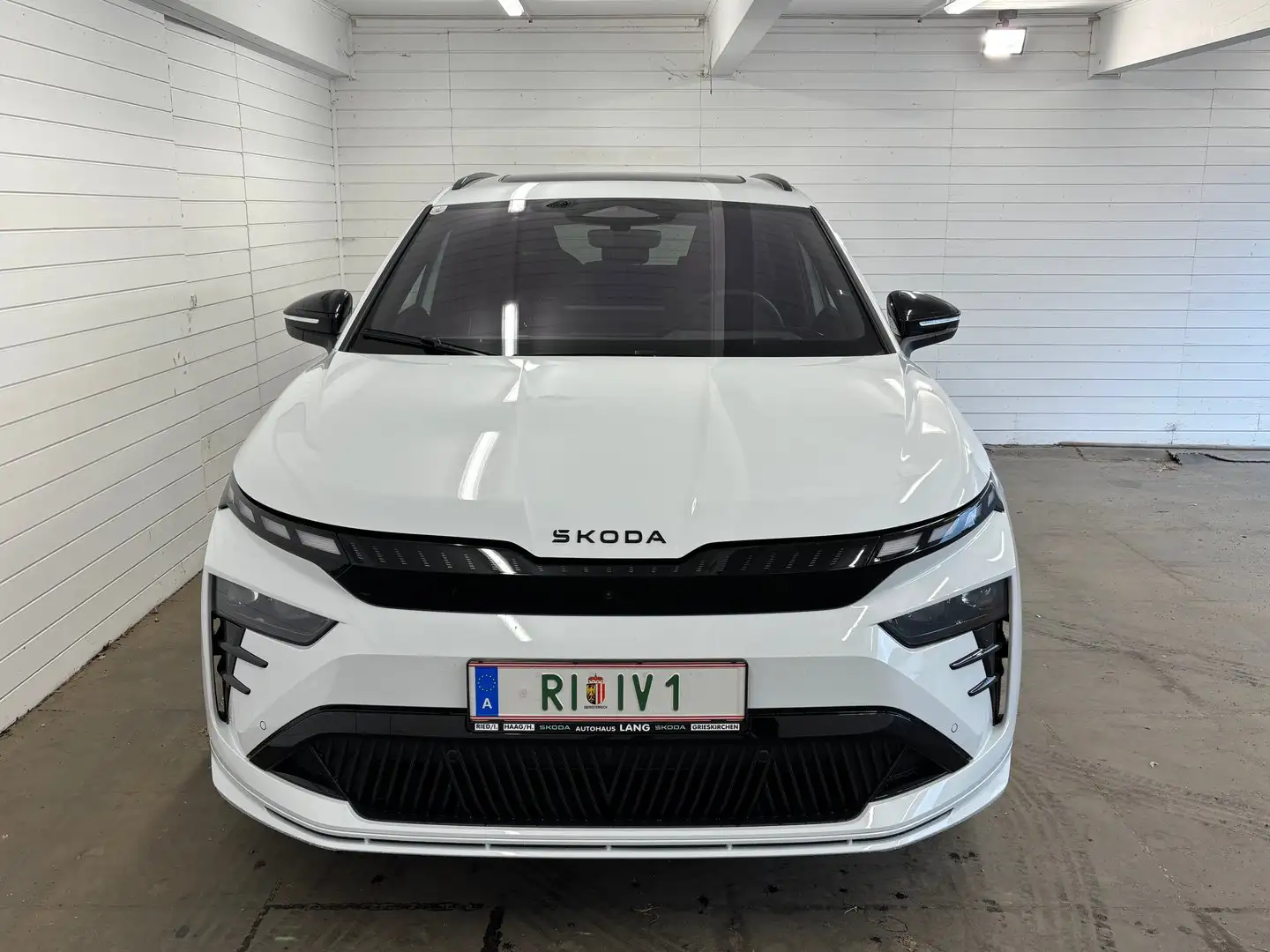 Skoda Enyaq RS Weiß - 2