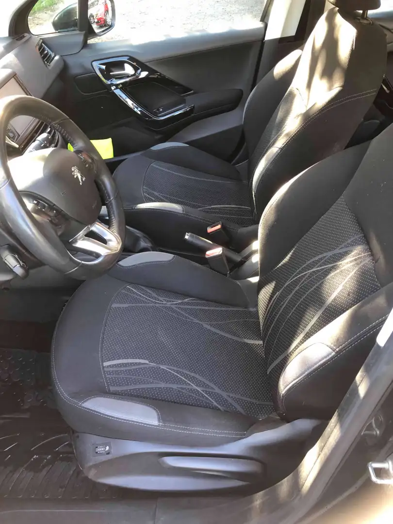 Peugeot 208 Active 1.6 e-HDi 93 ch Gris - 2