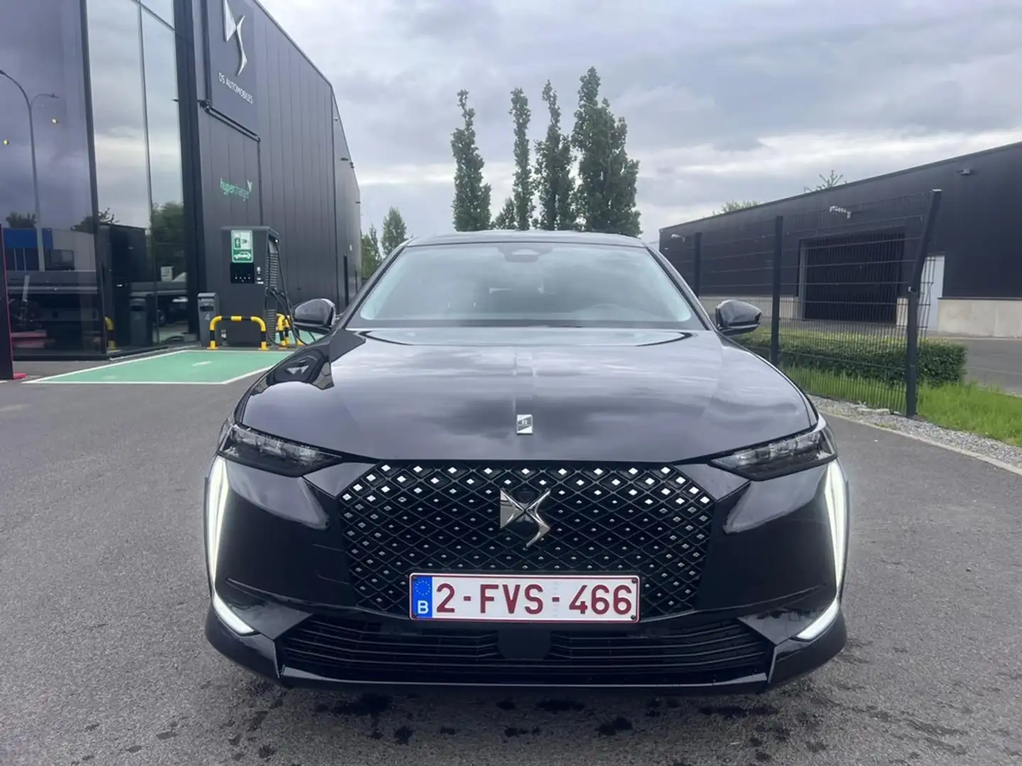 DS Automobiles DS 4 PALLAS HYBRID 136pk Zwart - 2