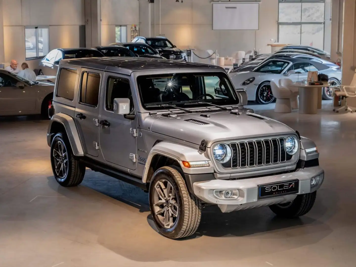 Jeep Wrangler Sahara Unlimited Grijs - 2