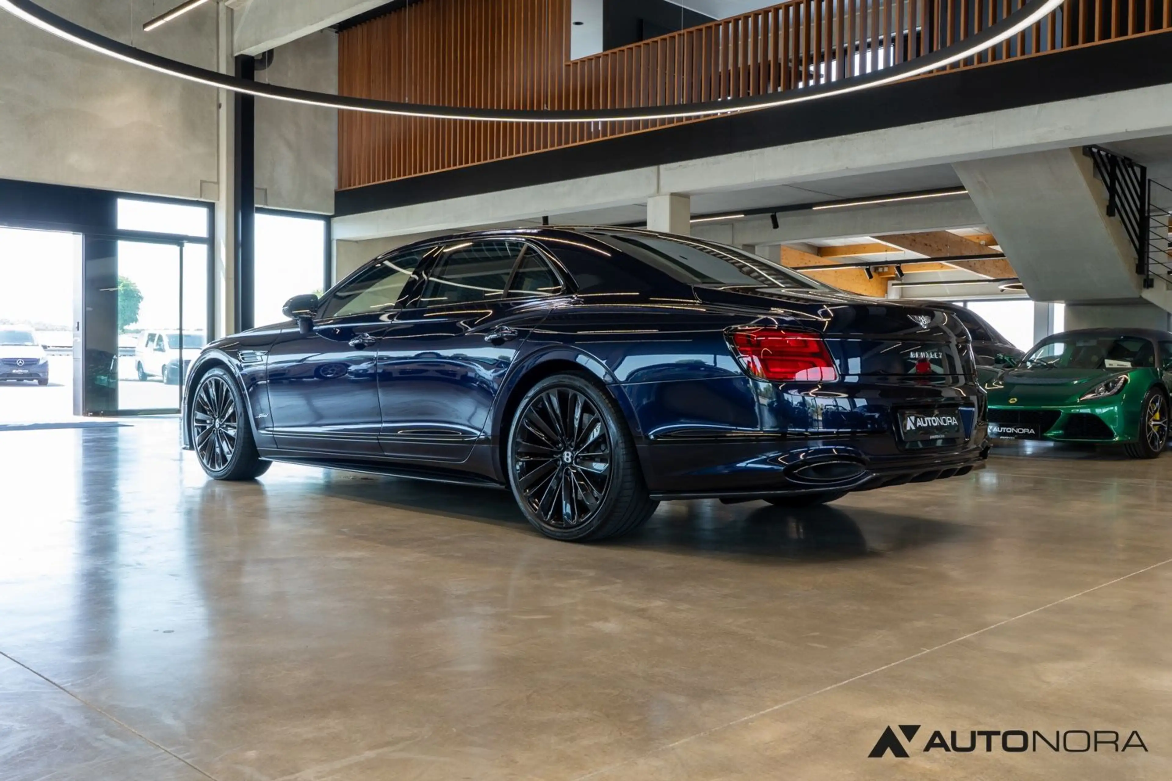 Bentley Flying Spur W12 Speed Mulliner Blackline RSE — photo 8