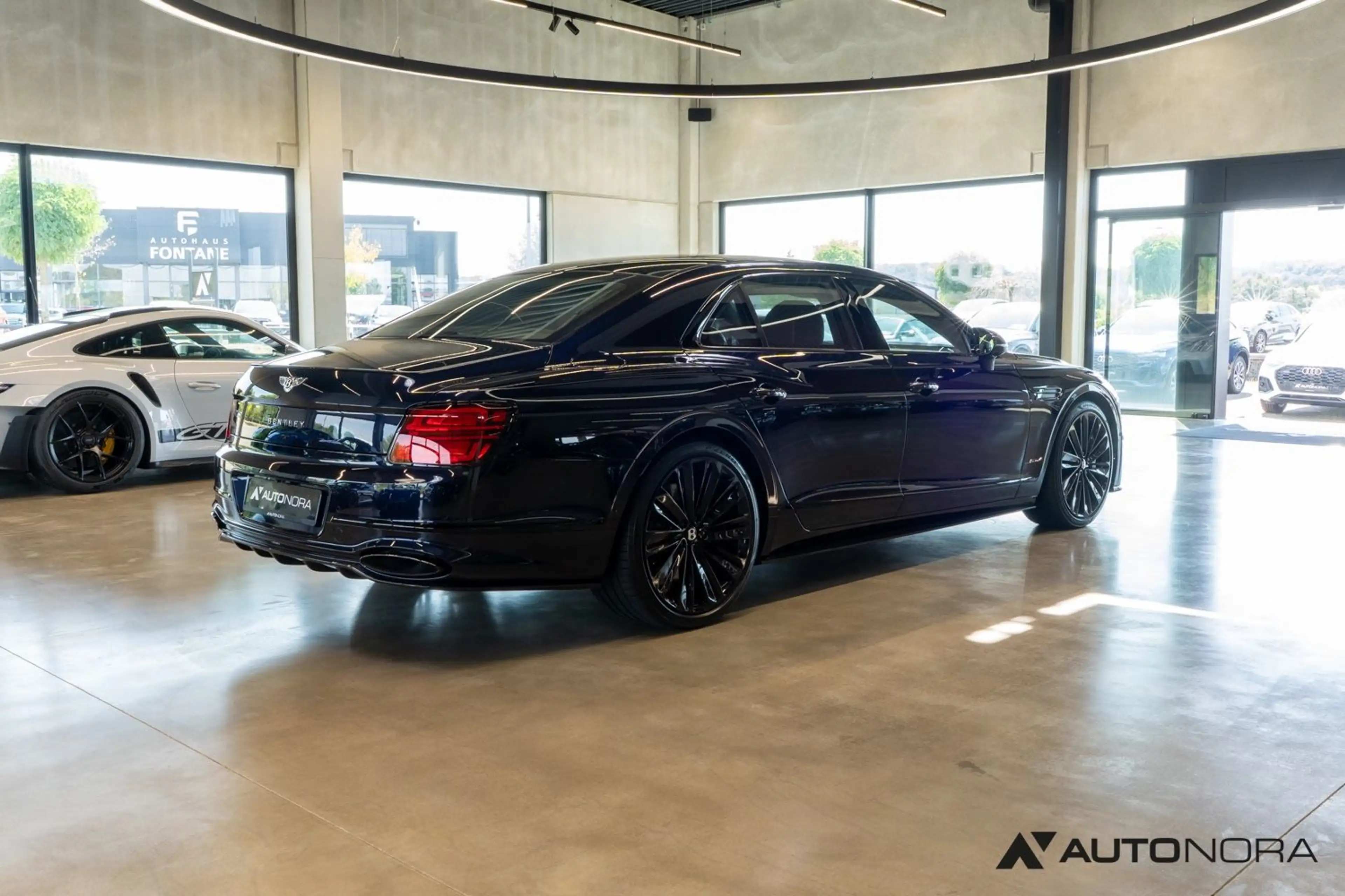 Bentley Flying Spur W12 Speed Mulliner Blackline RSE — photo 4