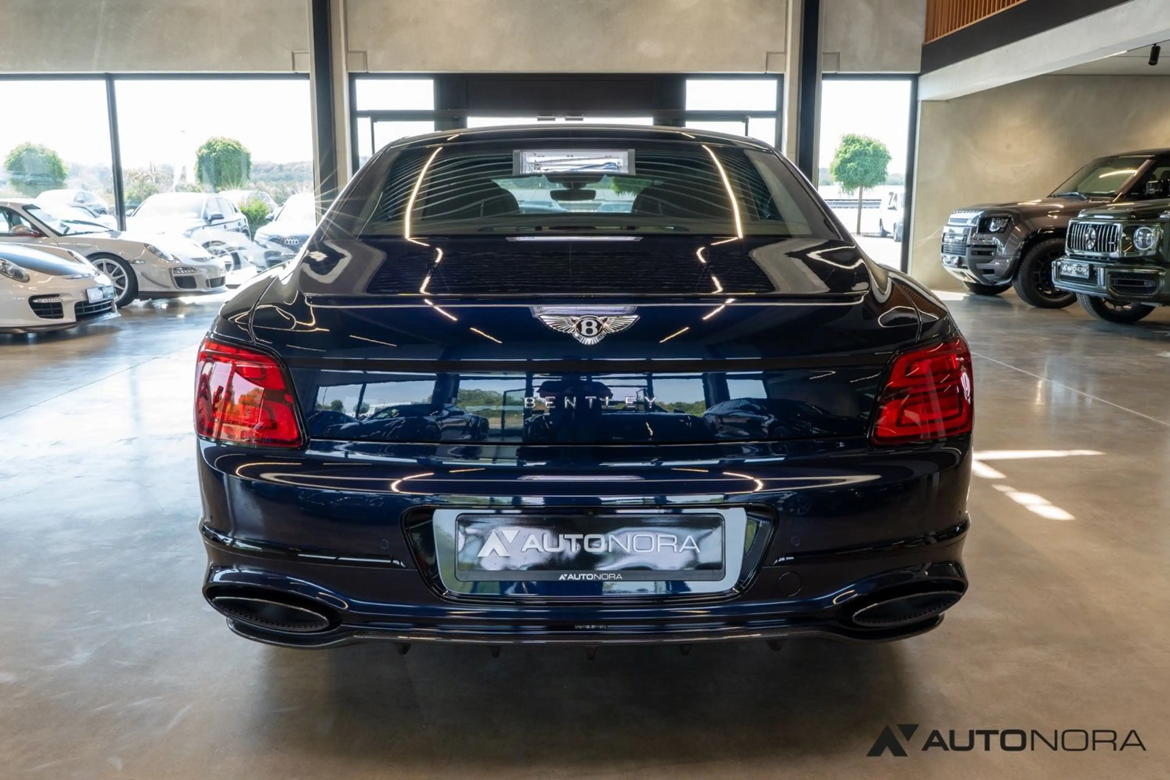 Bentley Flying Spur W12 Speed Mulliner Blackline RSE — photo 9