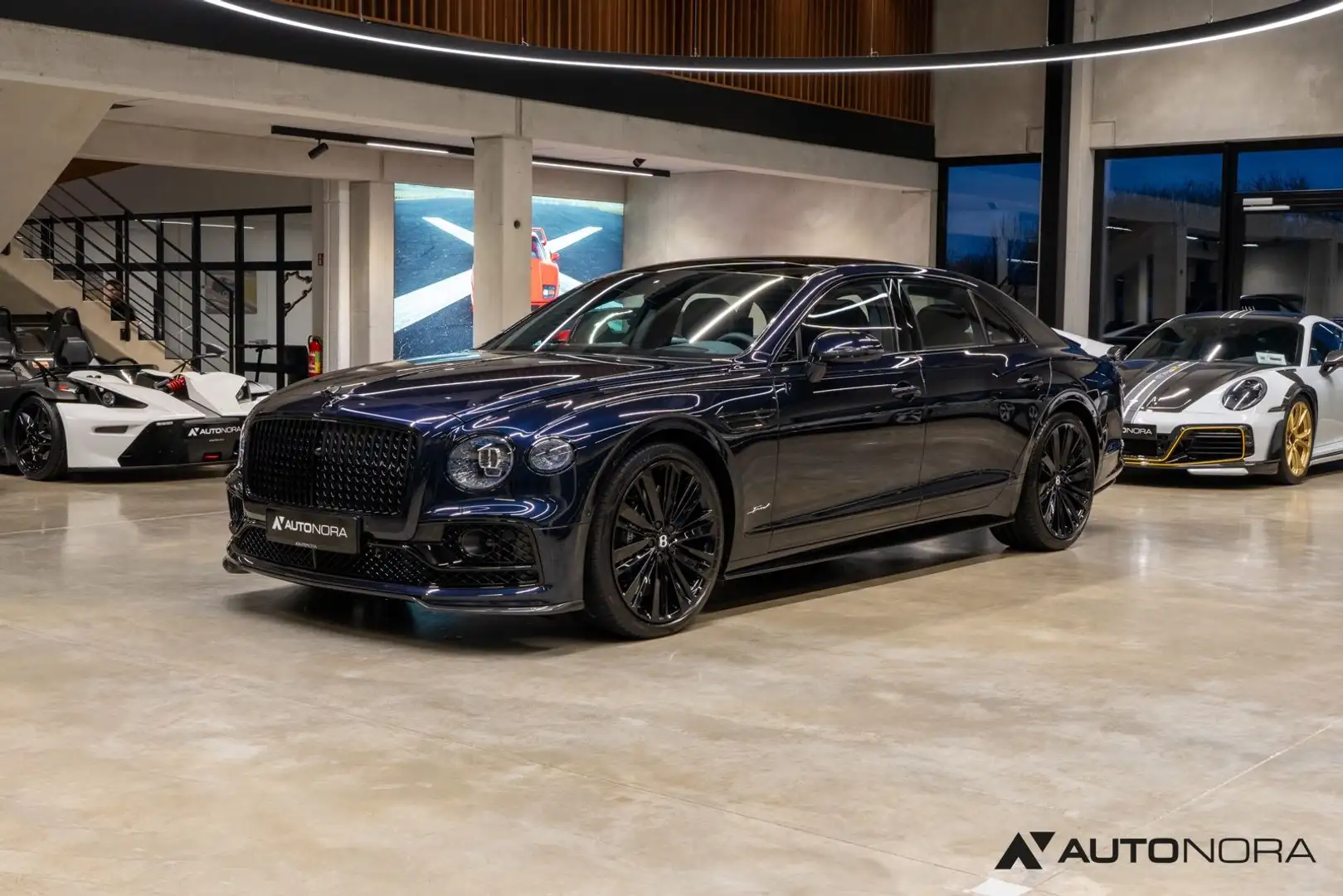 Bentley Flying Spur W12 Speed Mulliner Blackline RSE Blau - 1