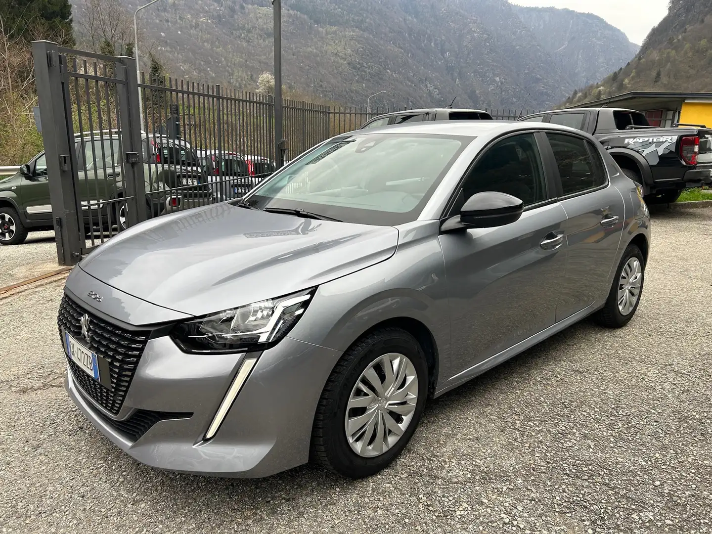 Peugeot 208 208 1.2 puretech Active s Plateado - 2