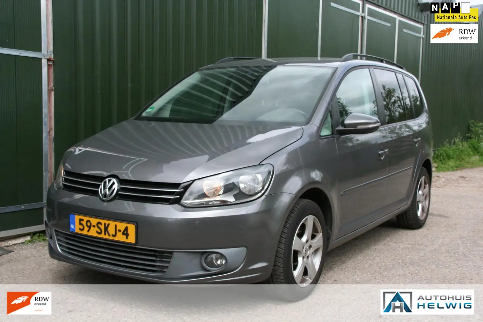 Volkswagen Touran 1.2 TSI Highline BlueMotion 7persoons, AIRCO, TREK Grijs - 1