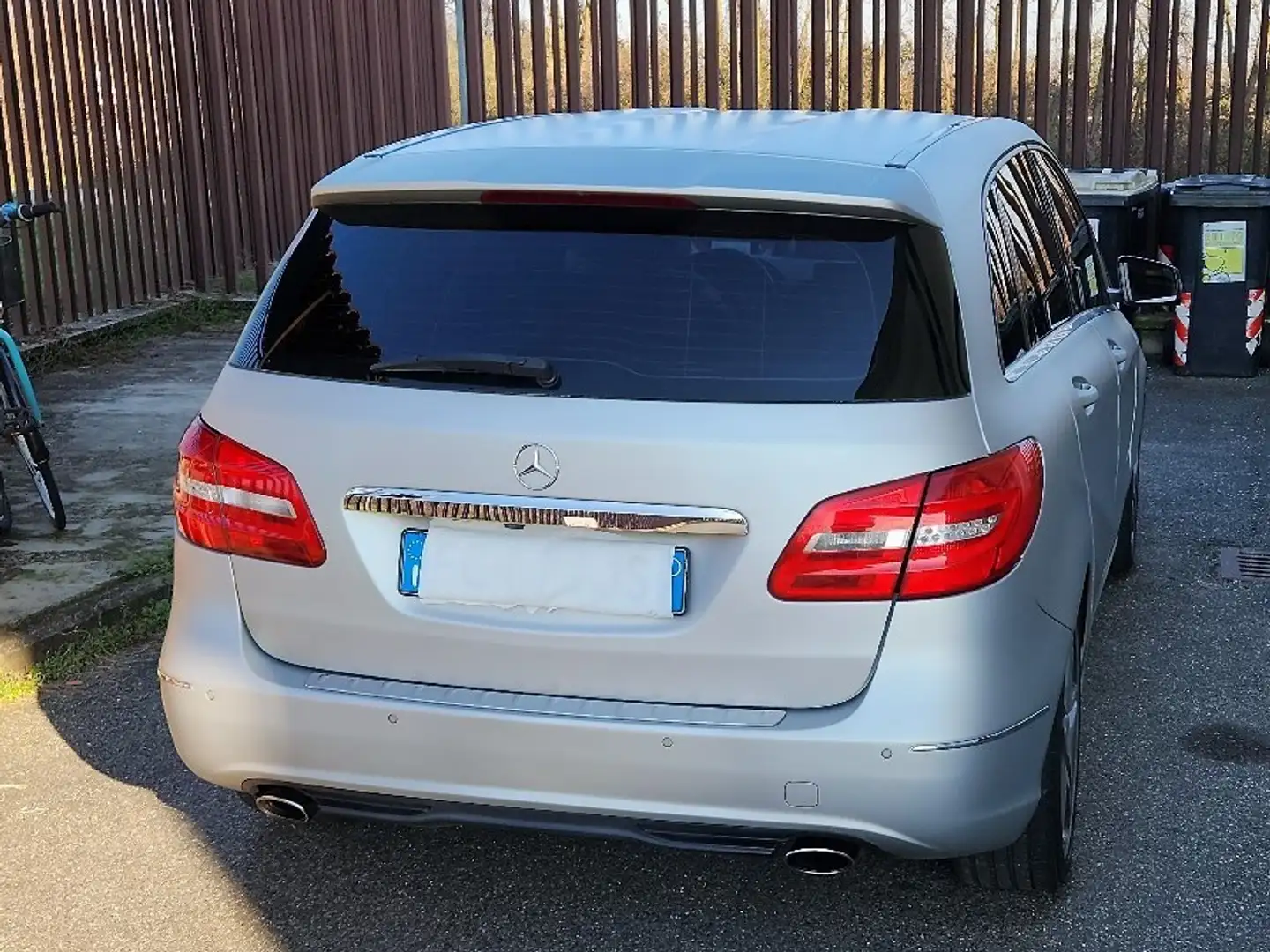 Mercedes-Benz B 180 cdi Executive auto Šedá - 2