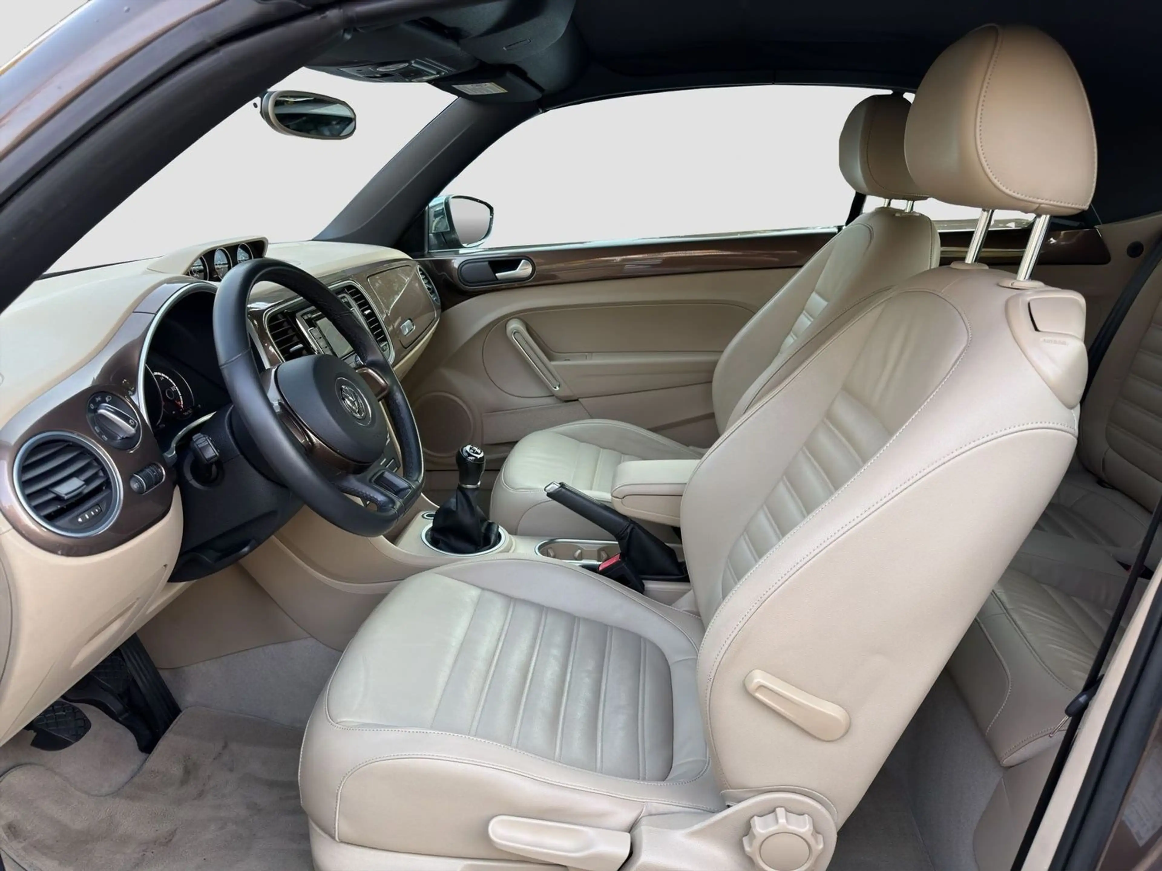 Volkswagen Beetle 70´s Design | 1.Hand Leder Navi PDC v+h — photo 9