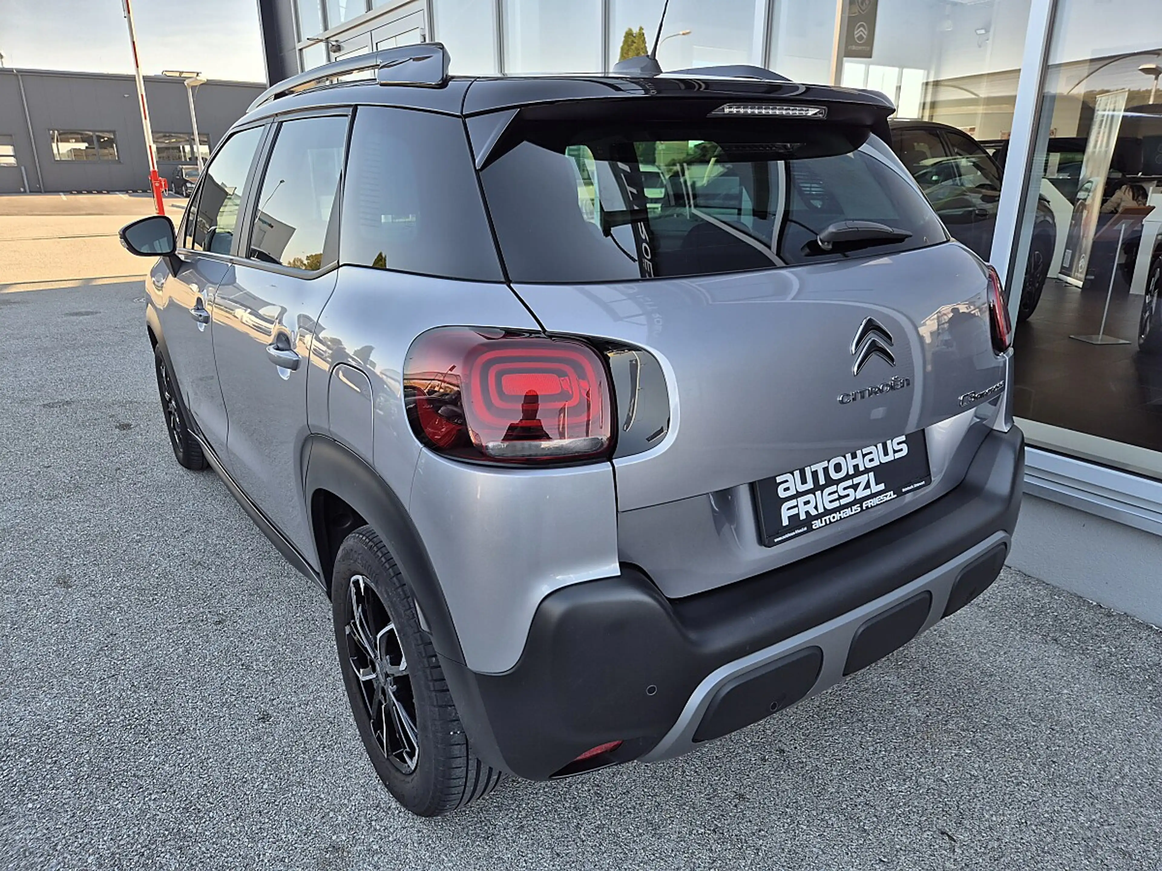 Citroen C3 Aircross 1.2 PureTech 110 Feel S&S OPF(EURO 6d) — photo 4