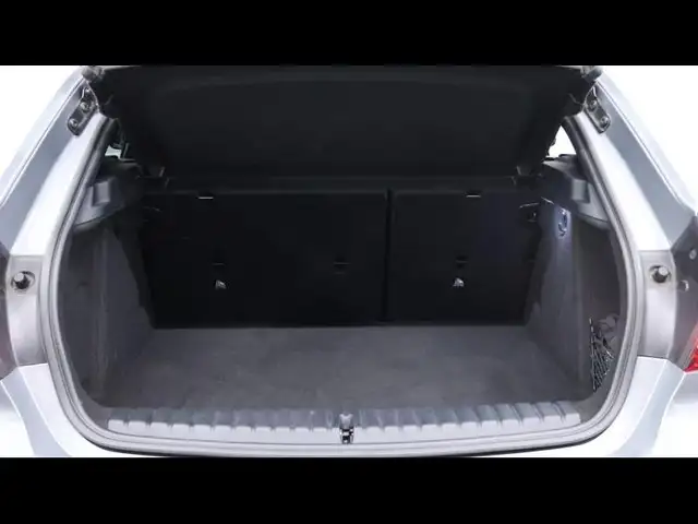 BMW 1 Series view 8