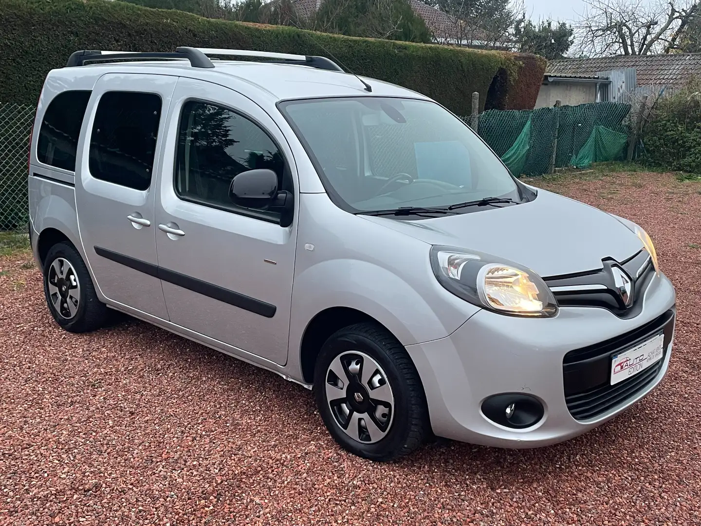 Renault Kangoo 1.5 dCi 95 cv "LIMITED" "1ière Main" "75000Km" Grau - 2