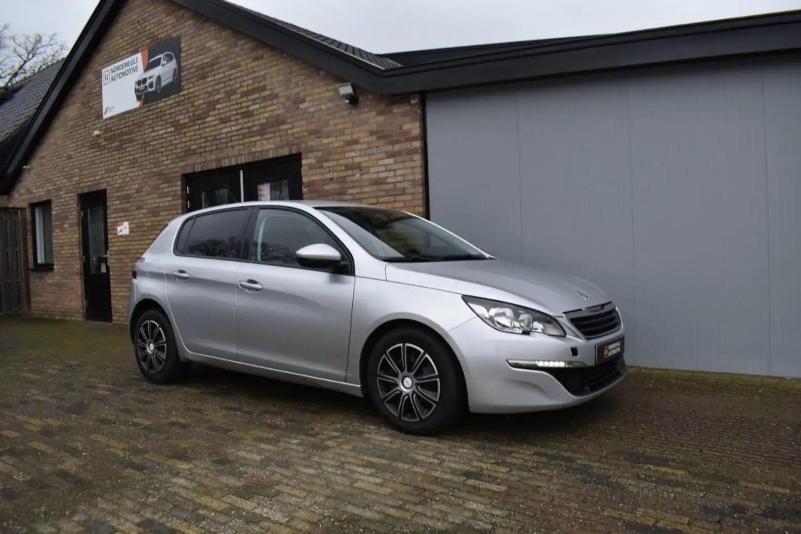 Peugeot 308 1.6 BLUEHDI BLUE Lease, Navi, Clima Grijs - 2