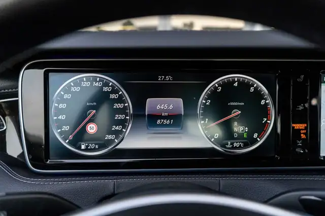 Mercedes-Benz S-Class view 15